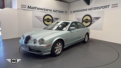 Lot 748 - 2000 JAGUAR S-TYPE V6