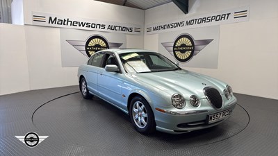 Lot 748 - 2000 JAGUAR S-TYPE V6