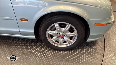 Lot 748 - 2000 JAGUAR S-TYPE V6