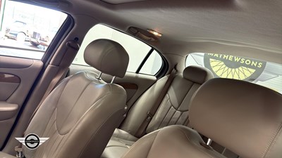 Lot 748 - 2000 JAGUAR S-TYPE V6