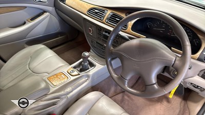 Lot 748 - 2000 JAGUAR S-TYPE V6