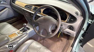 Lot 748 - 2000 JAGUAR S-TYPE V6
