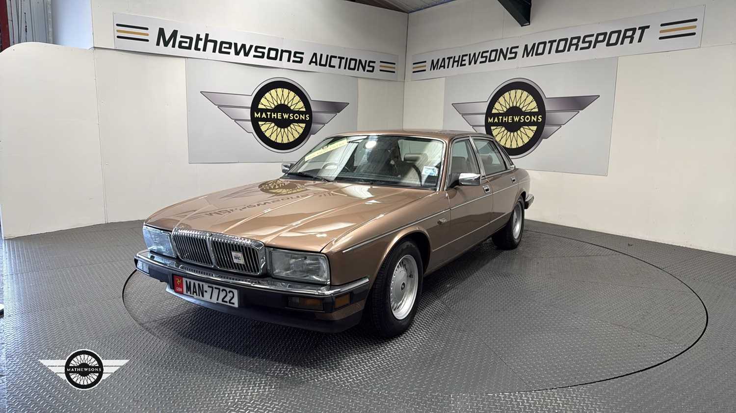 Lot 452 - 1989 DAIMLER 3.6