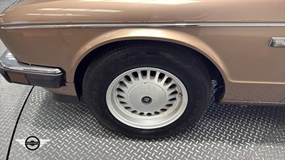 Lot 452 - 1989 DAIMLER 3.6