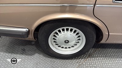 Lot 452 - 1989 DAIMLER 3.6