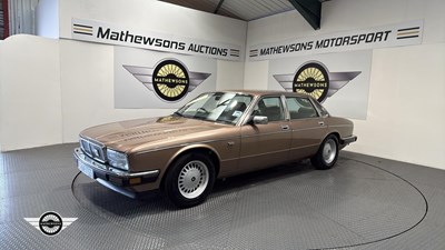Lot 452 - 1989 DAIMLER 3.6