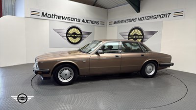Lot 452 - 1989 DAIMLER 3.6