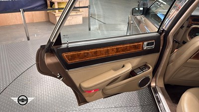 Lot 452 - 1989 DAIMLER 3.6