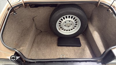Lot 452 - 1989 DAIMLER 3.6