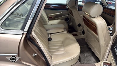 Lot 452 - 1989 DAIMLER 3.6