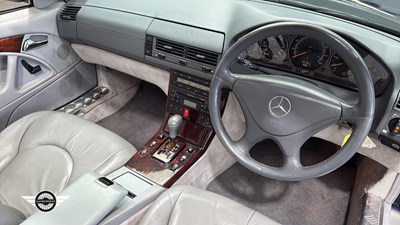 Lot 632 - 1999 MERCEDES