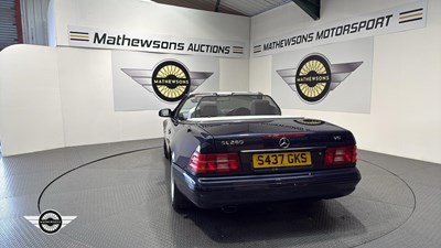 Lot 632 - 1999 MERCEDES
