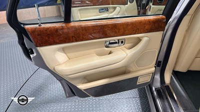 Lot 650 - 1999 BENTLEY ARNAGE RED LABEL AUTO