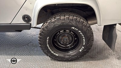 Lot 680 - 2013 LAND ROVER DEFENDER 110 XS TD D/C