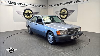 Lot 808 - 1993 MERCEDES 190E AUTO