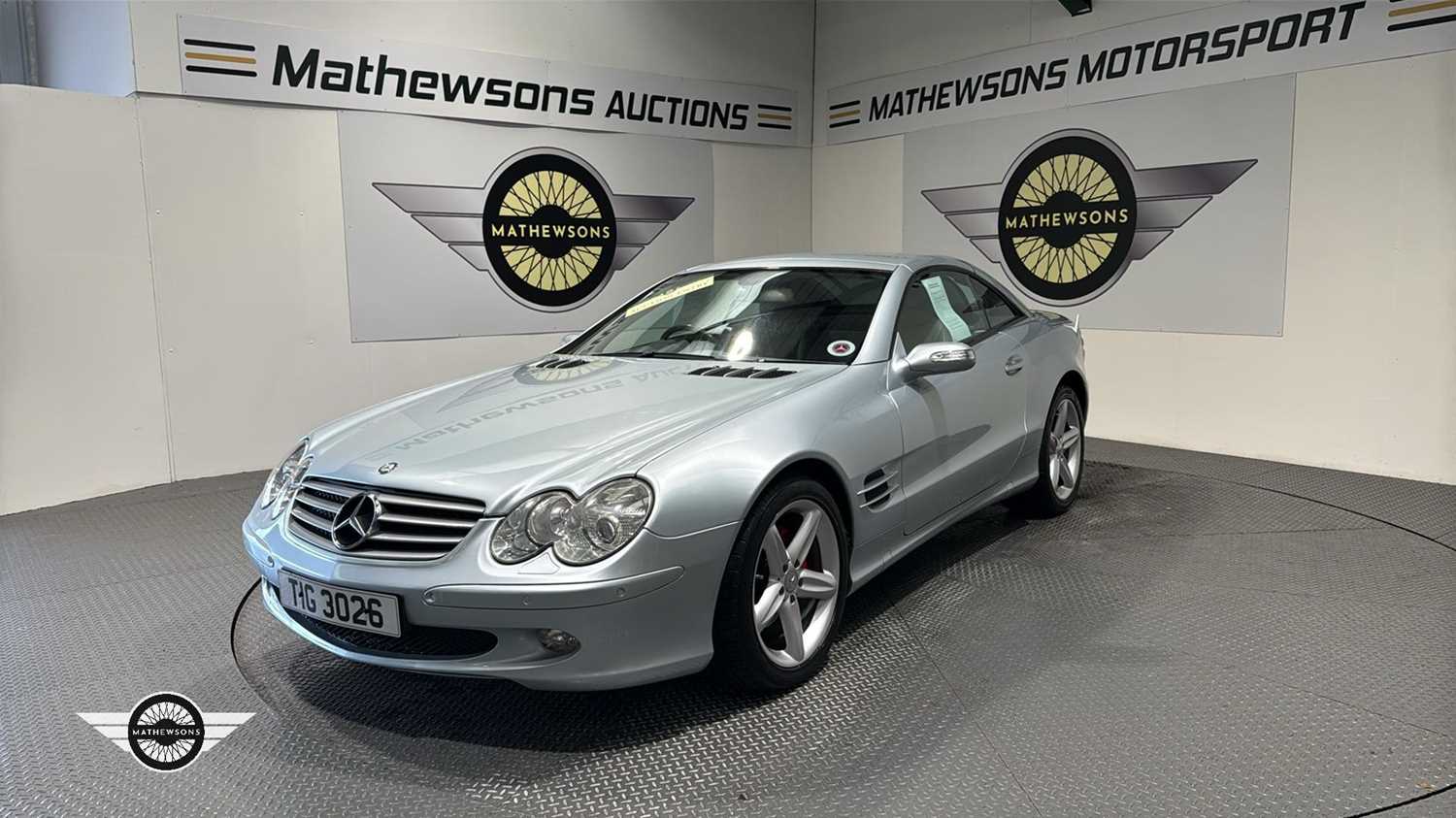 Lot 699 - 2005 MERCEDES SL 350 AUTO