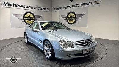 Lot 699 - 2005 MERCEDES SL 350 AUTO
