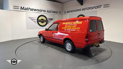 Lot 700 - 1983 FORD ESCORT 55L