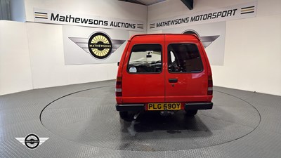 Lot 700 - 1983 FORD ESCORT 55L