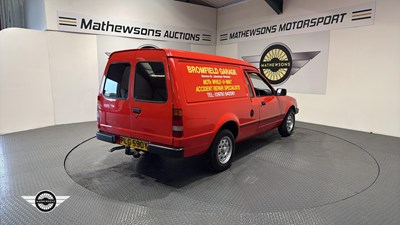 Lot 700 - 1983 FORD ESCORT 55L