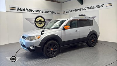 Lot 899 - 2008 MITSUBISHI OUTLANDER