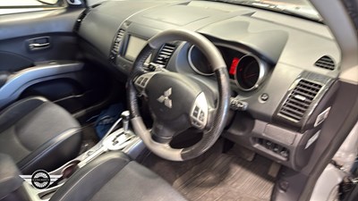 Lot 899 - 2008 MITSUBISHI OUTLANDER