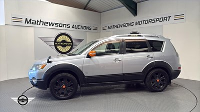 Lot 899 - 2008 MITSUBISHI OUTLANDER