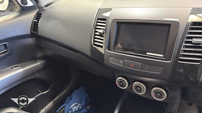 Lot 899 - 2008 MITSUBISHI OUTLANDER