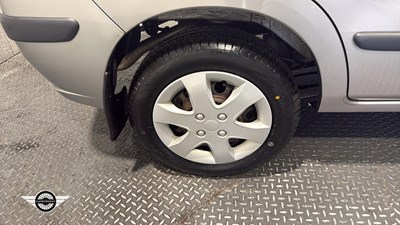 Lot 852 - 2004 SUZUKI IGNIS GL