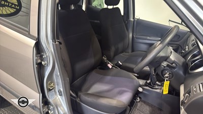 Lot 852 - 2004 SUZUKI IGNIS GL