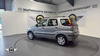 Lot 852 - 2004 SUZUKI IGNIS GL