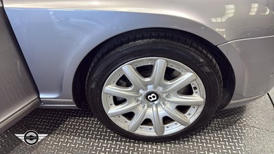 Lot 888 - 2004 BENTLEY CONTINENTAL GT AUTO