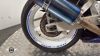 Lot 10 - 1999 YAMAHA R6