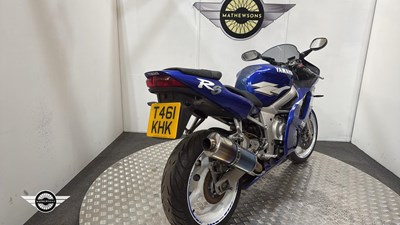 Lot 10 - 1999 YAMAHA R6