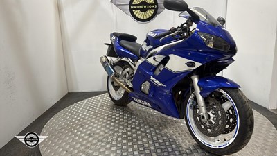 Lot 10 - 1999 YAMAHA R6