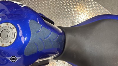 Lot 10 - 1999 YAMAHA R6