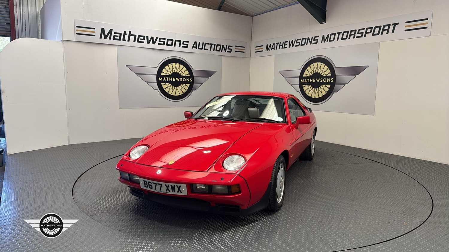 Lot 815 - 1984 PORSCHE 928 S