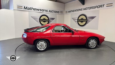 Lot 815 - 1984 PORSCHE 928 S