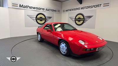 Lot 815 - 1984 PORSCHE 928 S