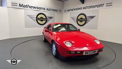 Lot 815 - 1984 PORSCHE 928 S