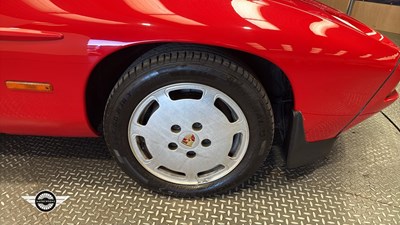 Lot 815 - 1984 PORSCHE 928 S