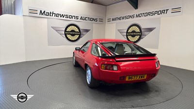 Lot 815 - 1984 PORSCHE 928 S