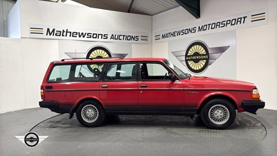 Lot 20 - 1991 VOLVO 240