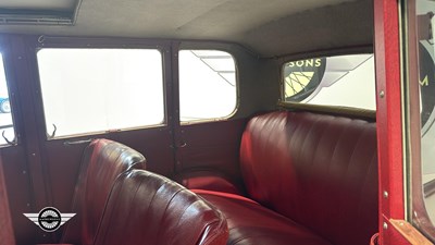Lot 22 - 1930 SINGER