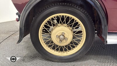 Lot 22 - 1930 SINGER