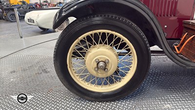 Lot 22 - 1930 SINGER
