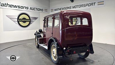 Lot 22 - 1930 SINGER