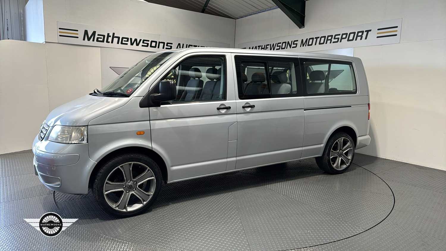 Lot 42 - 2005 VOLKSWAGEN T-SPORTER T30 130 TDI LWB