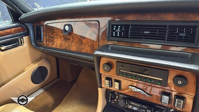 Lot 44 - 1985 JAGUAR SOVEREIGN 4.2 AUTO
