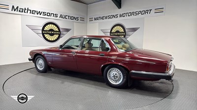 Lot 44 - 1985 JAGUAR SOVEREIGN 4.2 AUTO